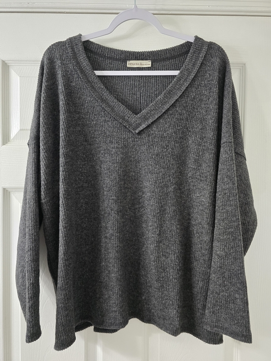 Zenana Outfitters Sweaters - NWOT Zenana Brushed Microfiber Long Sleeve V-Neck Grey Top - XL